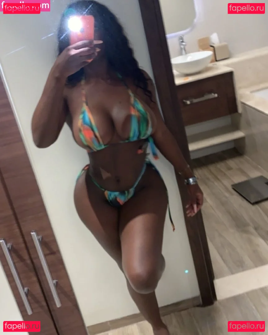 LXRYCC Onlyfans Photo Gallery 