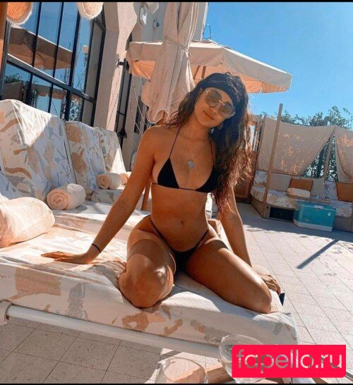 Madison Bailey Onlyfans Photo Gallery 