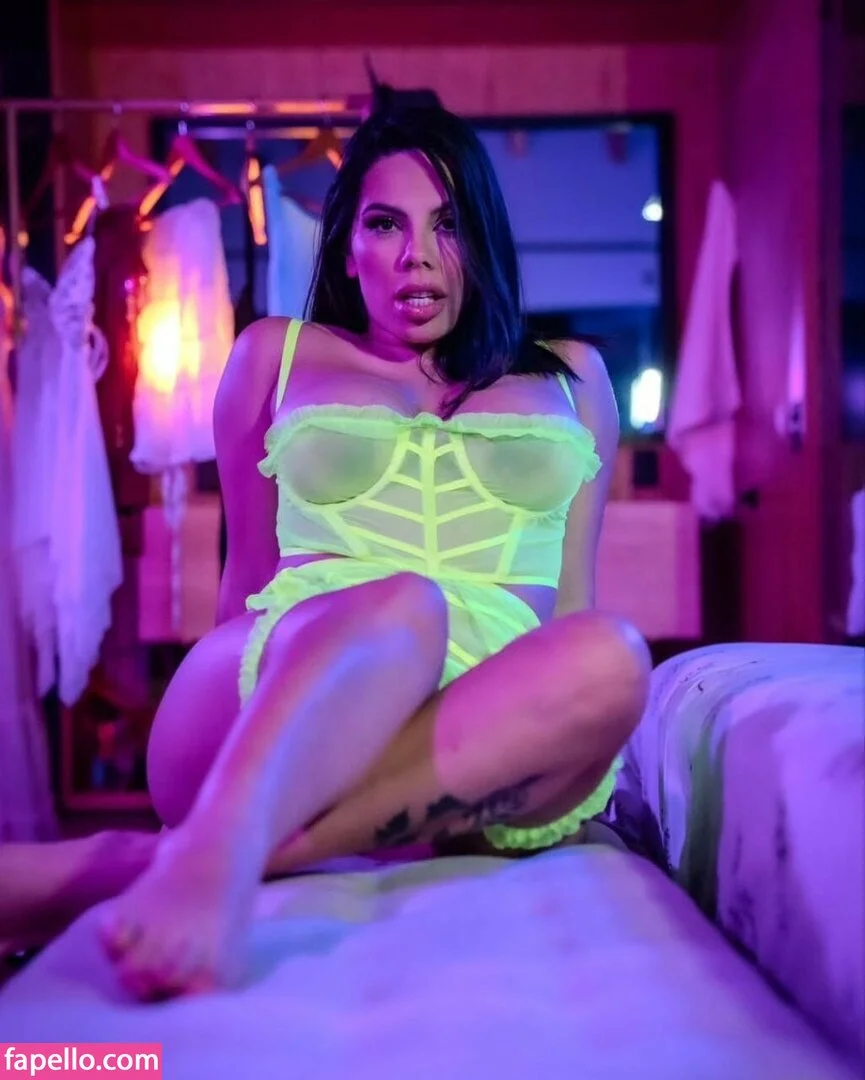Lizbeth Rodríguez Onlyfans Photo Gallery 