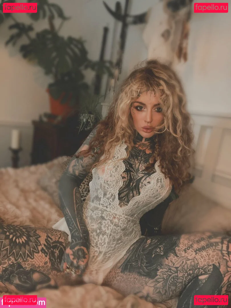 SophieWilde Onlyfans Photo Gallery 