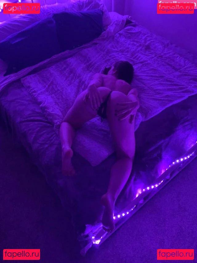 Theferalkitten Onlyfans Photo Gallery 