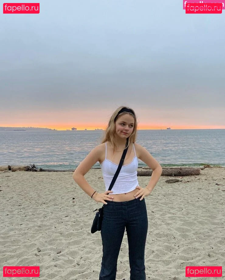 Kylie Rogers Onlyfans Photo Gallery 