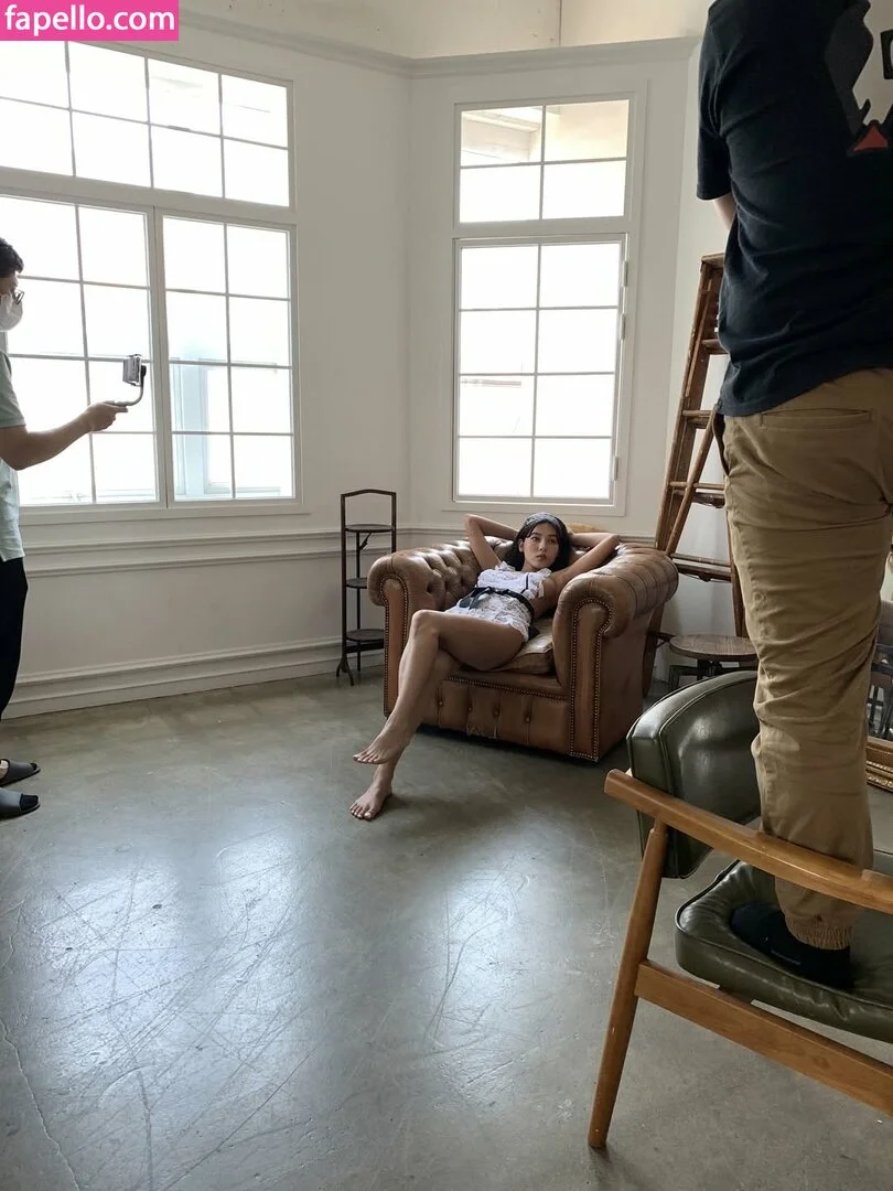 Jeon Jisu Onlyfans Photo Gallery 