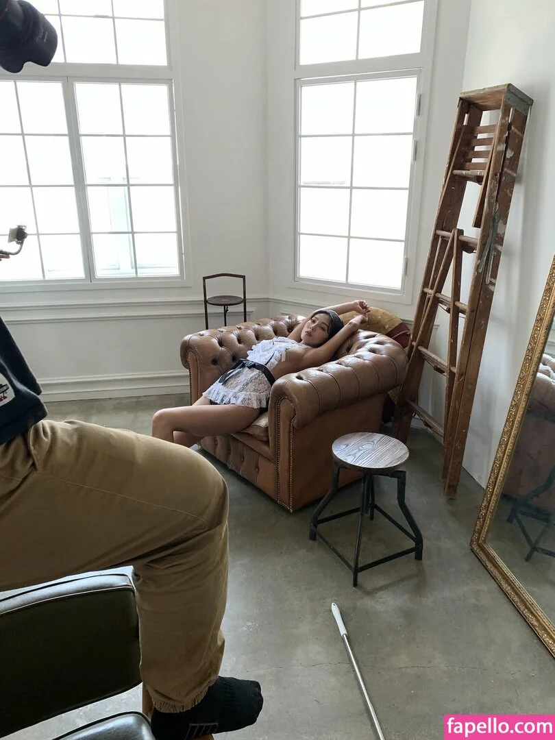 Jeon Jisu Onlyfans Photo Gallery 