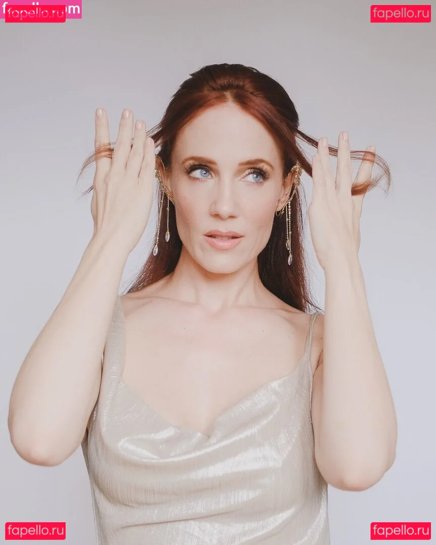 Simone Simons Onlyfans Photo Gallery 