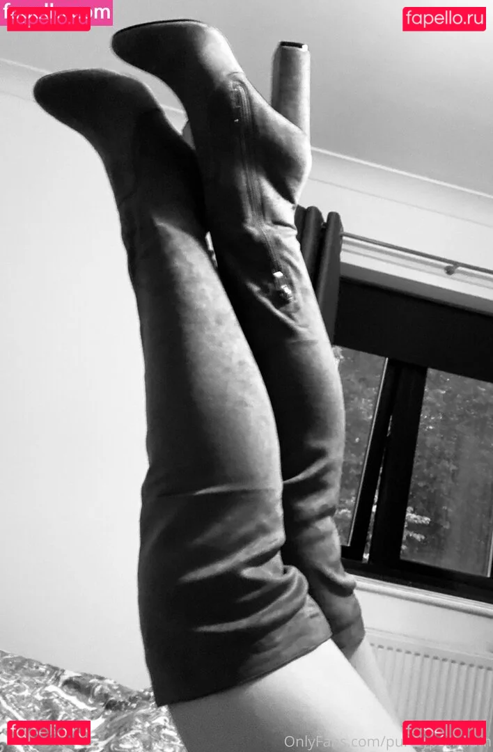 redbuns Onlyfans Photo Gallery 