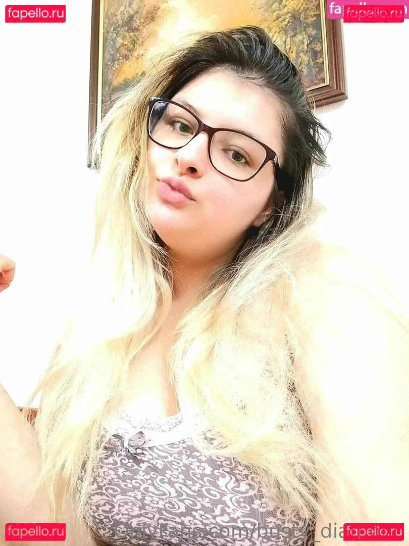 busty_diamond Onlyfans Photo Gallery 