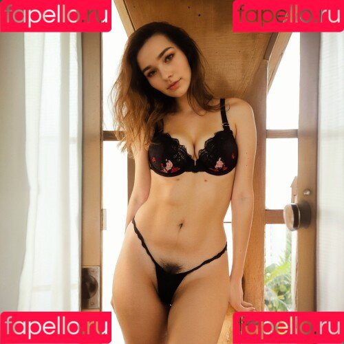 Mags.IRL Onlyfans Photo Gallery 