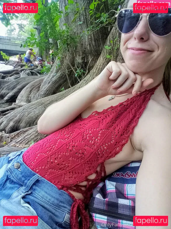 thoughtypraxis Onlyfans Photo Gallery 