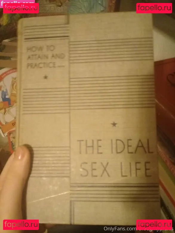 thoughtypraxis Onlyfans Photo Gallery 