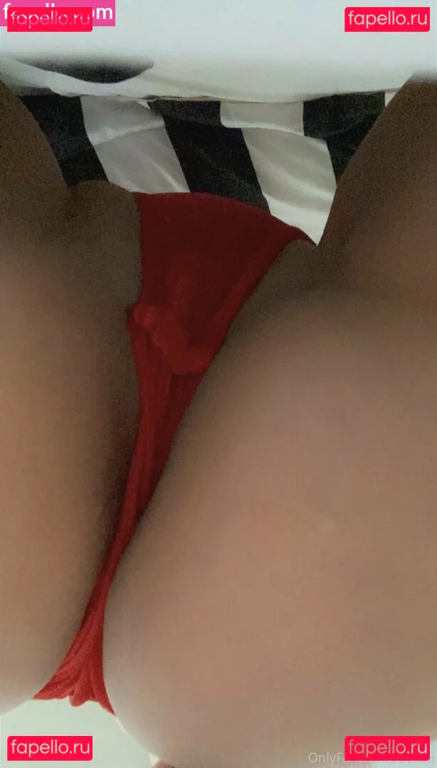 uyruu Onlyfans Photo Gallery 