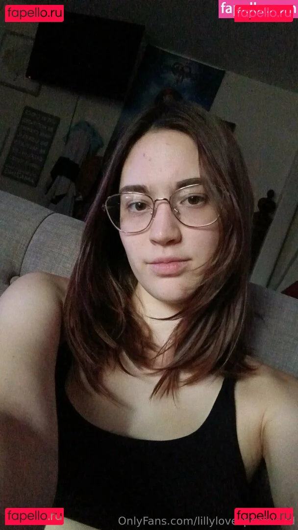 lillylovespenisland Onlyfans Photo Gallery 