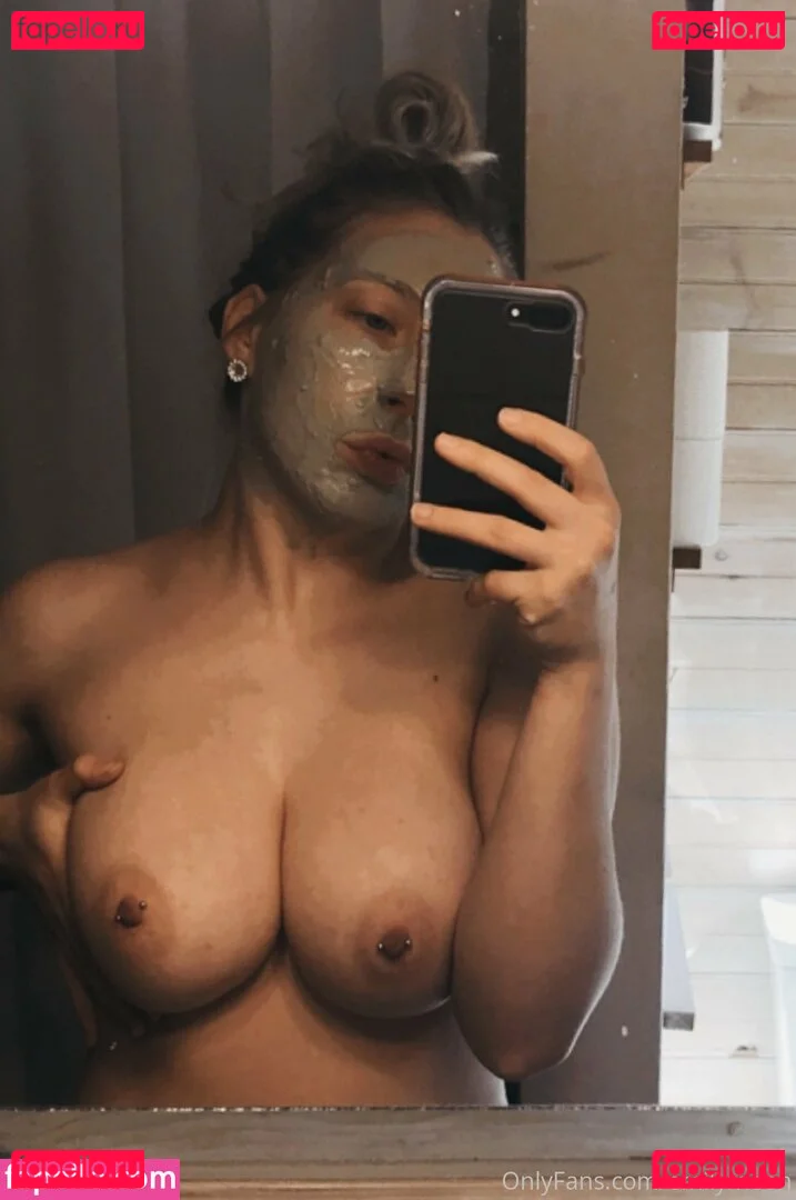 emilymoon Onlyfans Photo Gallery 