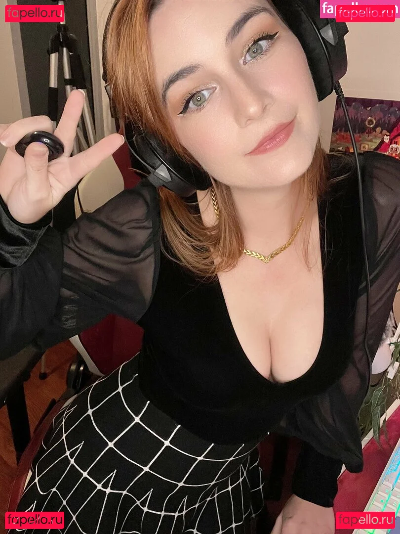 embertay Onlyfans Photo Gallery 