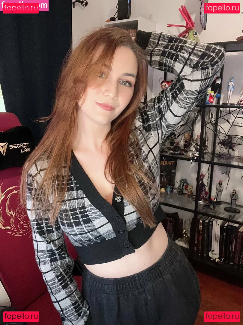 embertay Onlyfans Photo Gallery 