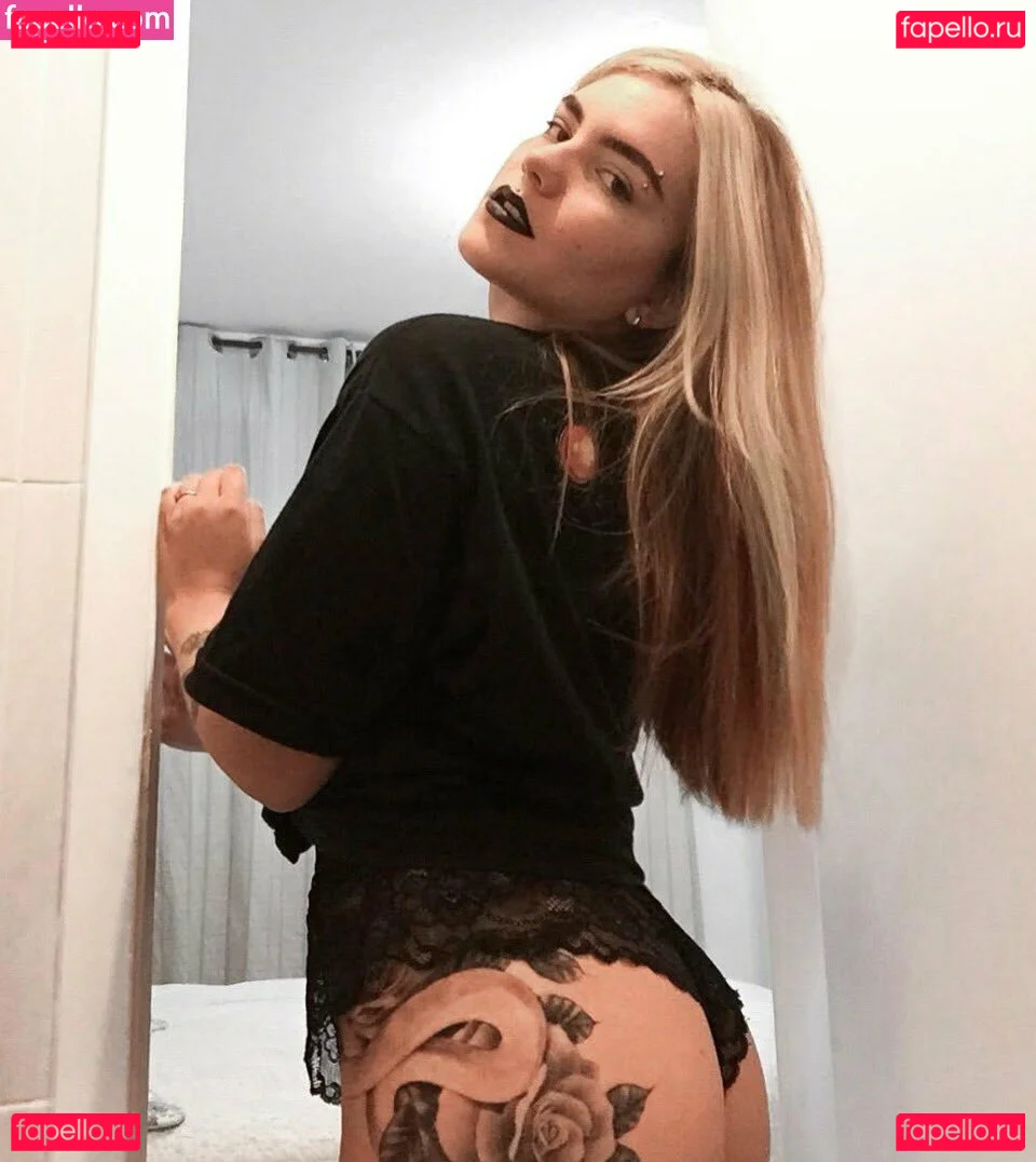 Lizzyrusso Onlyfans Photo Gallery 