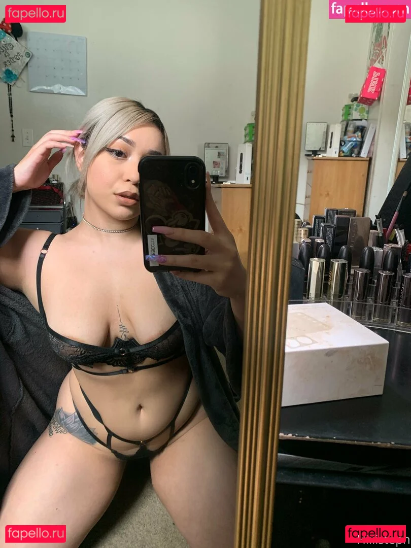 Steph Naomi Onlyfans Photo Gallery 