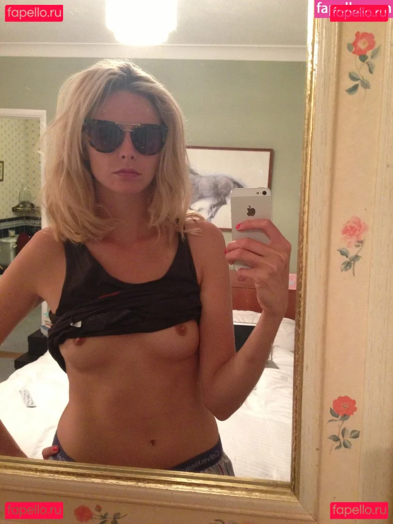 Tamsin Egerton Onlyfans Photo Gallery 