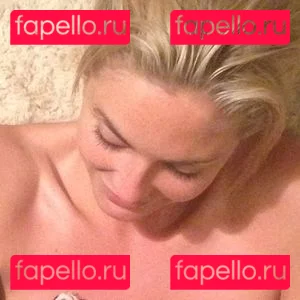 Tamsin Egerton Onlyfans Photo Gallery 