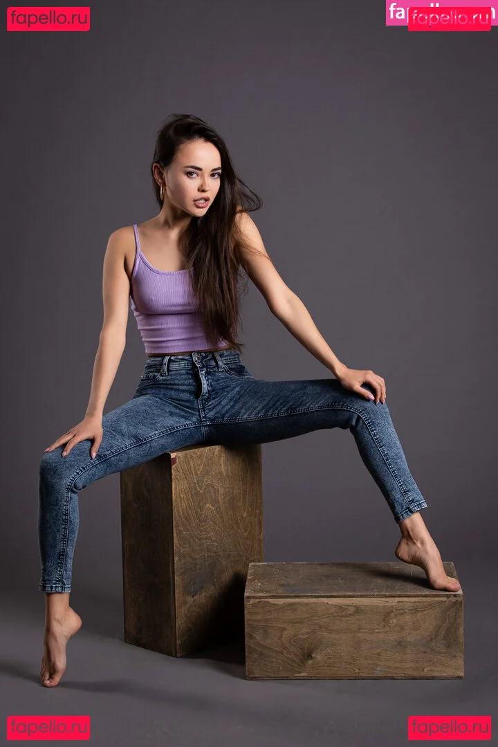 Anna Moon Onlyfans Photo Gallery 