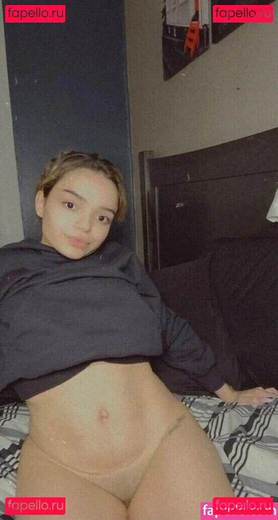 lallypop18 Onlyfans Photo Gallery 