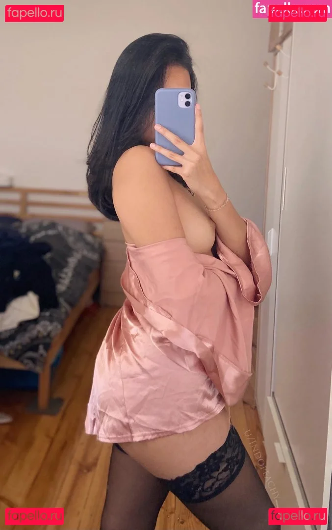 indopeachy Onlyfans Photo Gallery 