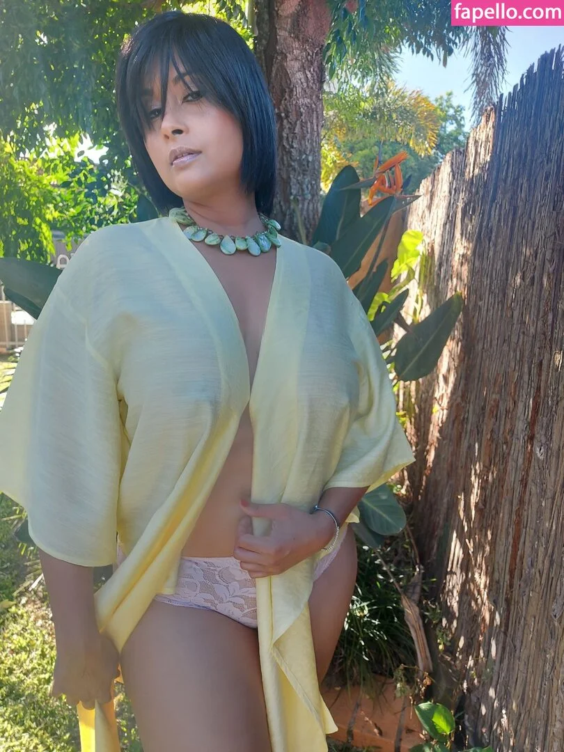 Aiysha Saagar Onlyfans Photo Gallery 