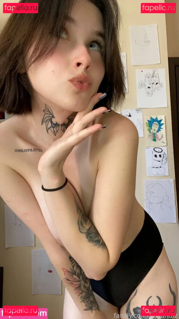 BellaRuiz Onlyfans Photo Gallery 