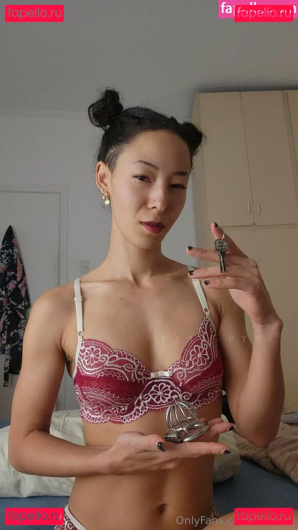 kirafree Onlyfans Photo Gallery 