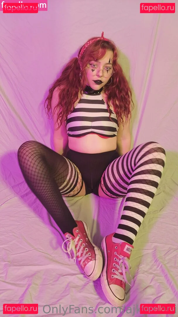 Lvkrd Onlyfans Photo Gallery 