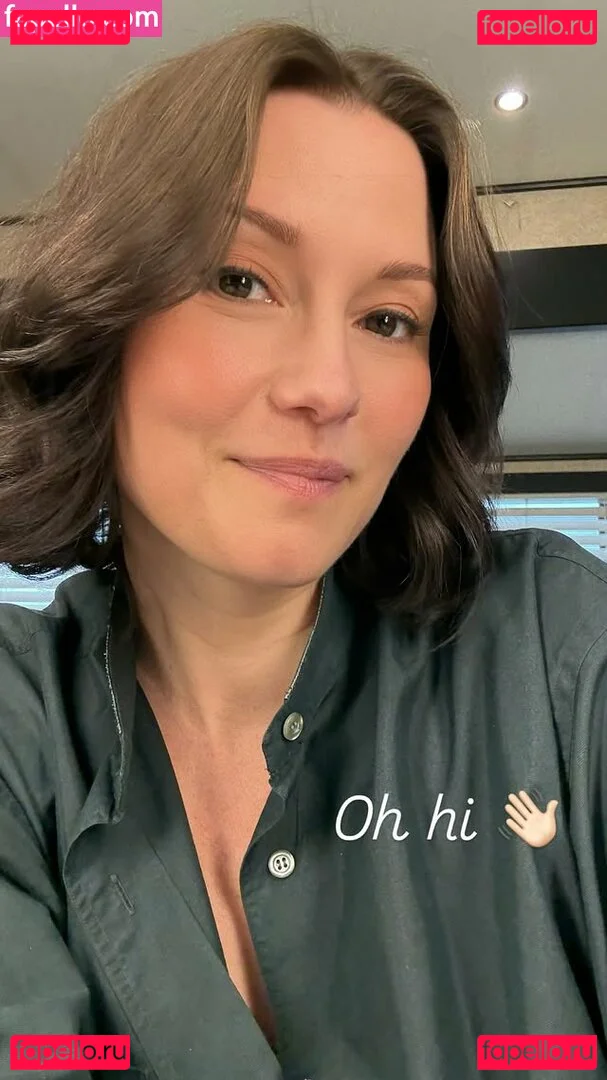 Chyler Leigh Onlyfans Photo Gallery 