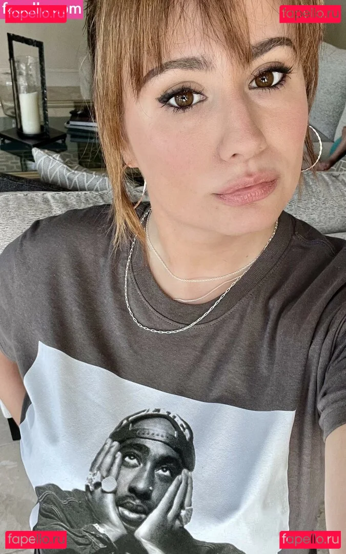 LillyBehave Onlyfans Photo Gallery 