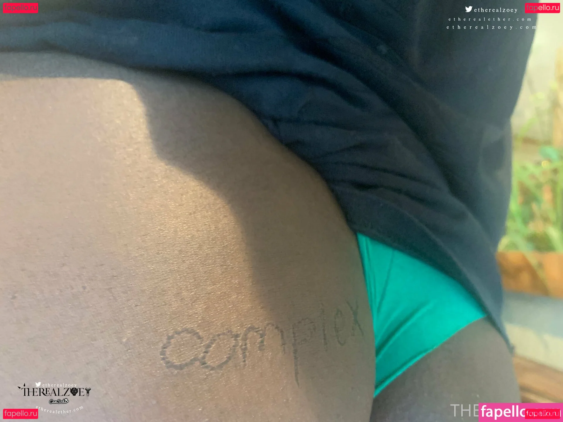 therealzoey Onlyfans Photo Gallery 