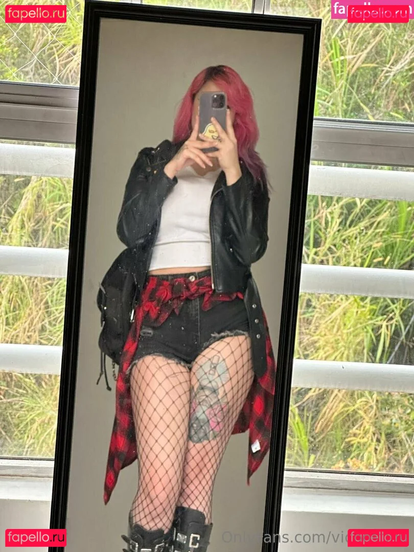 vicposting Onlyfans Photo Gallery 