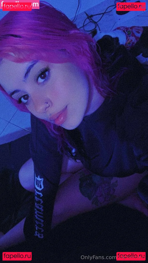 vicposting Onlyfans Photo Gallery 