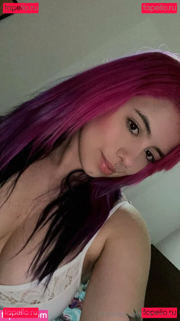 vicposting Onlyfans Photo Gallery 