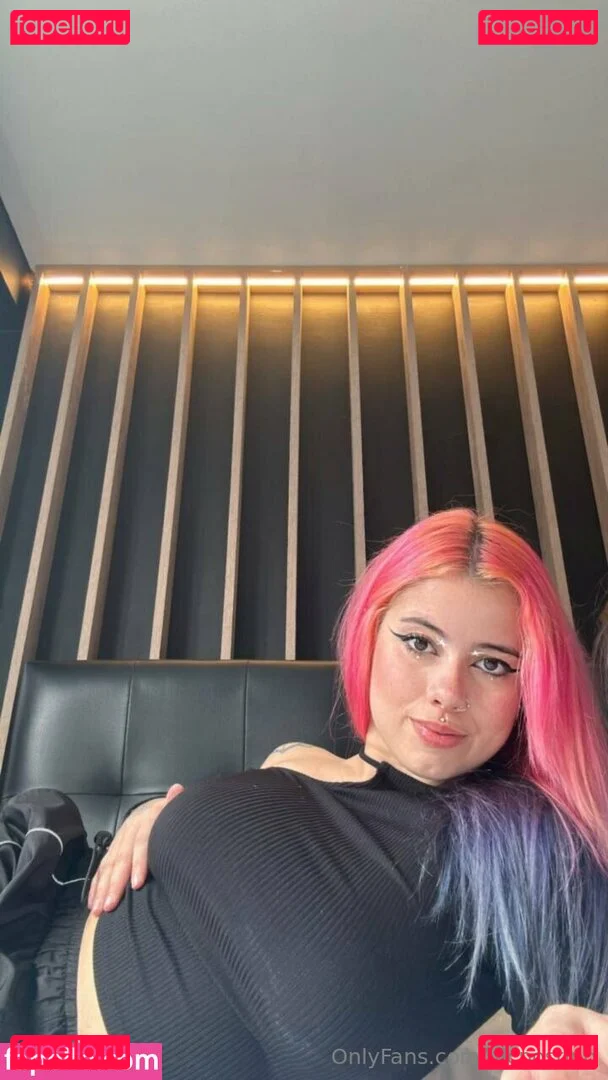 vicposting Onlyfans Photo Gallery 