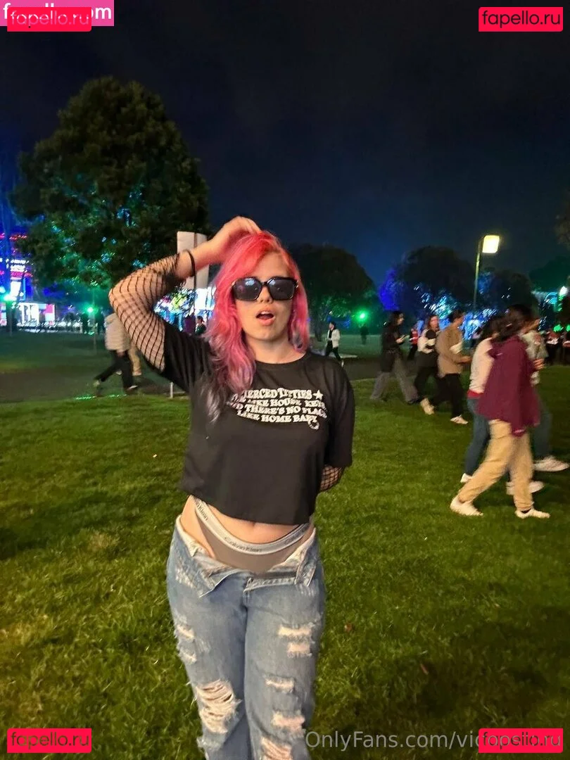 vicposting Onlyfans Photo Gallery 