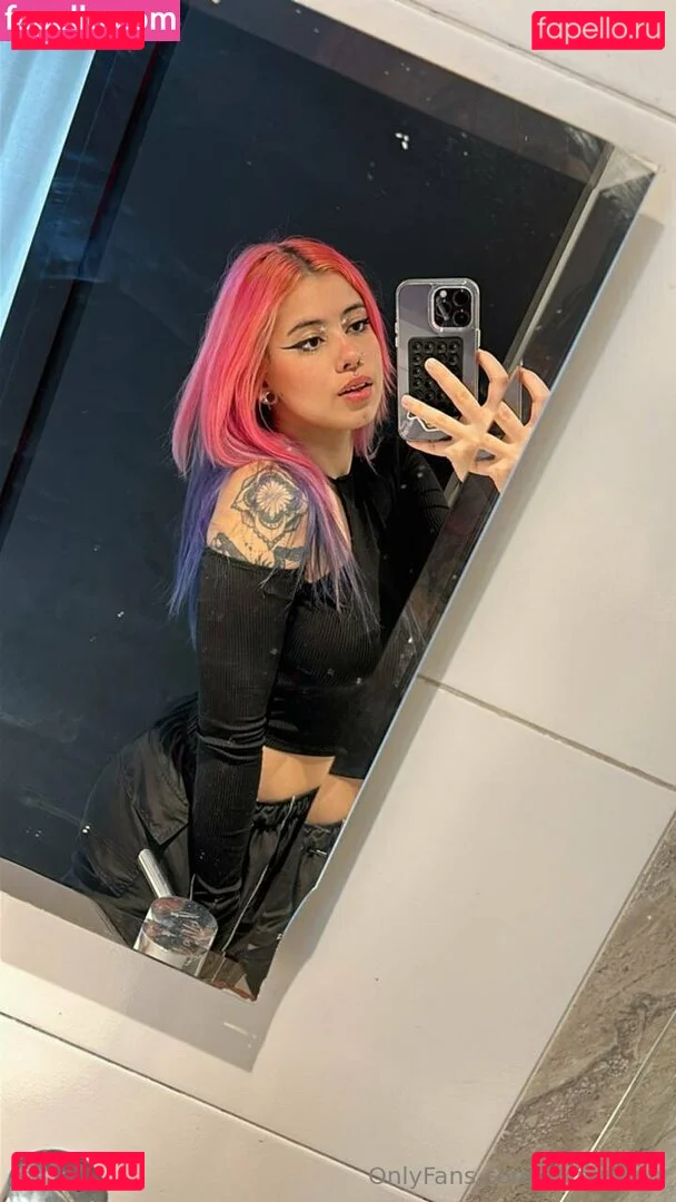 vicposting Onlyfans Photo Gallery 