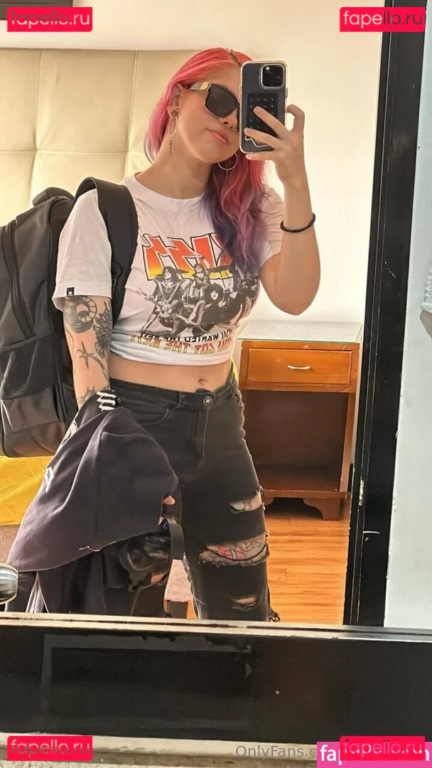 vicposting Onlyfans Photo Gallery 