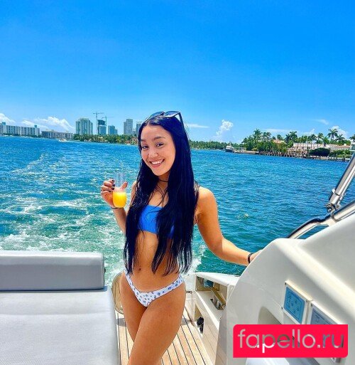 Roxanne Perez Onlyfans Photo Gallery 