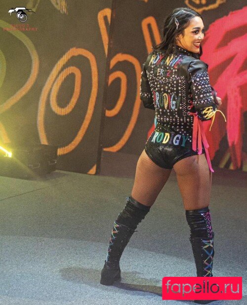 Roxanne Perez Onlyfans Photo Gallery 