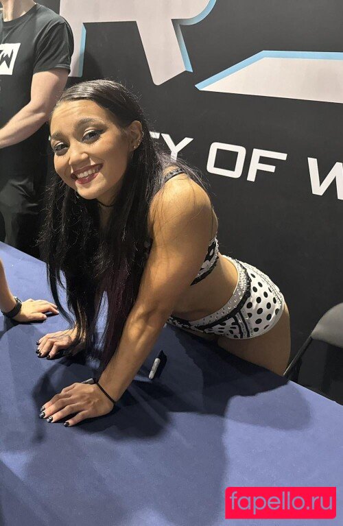 Roxanne Perez Onlyfans Photo Gallery 