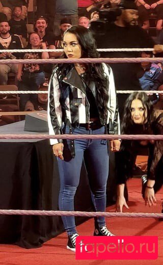 Roxanne Perez Onlyfans Photo Gallery 