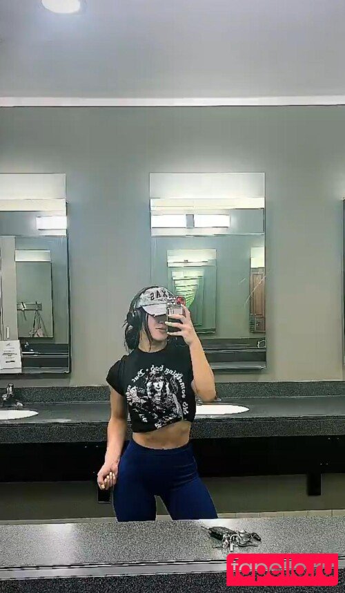 Roxanne Perez Onlyfans Photo Gallery 