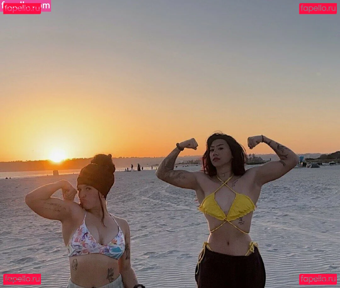 itsrumoonn Onlyfans Photo Gallery 