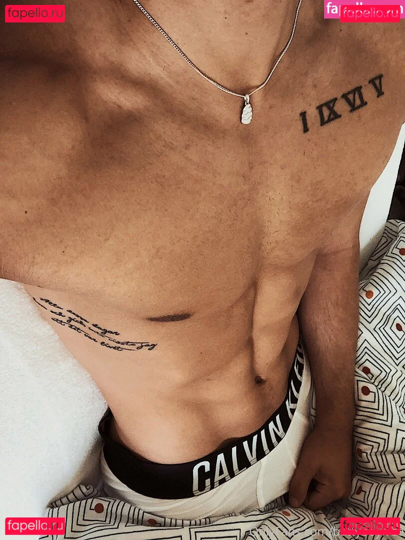 battyboyfree Onlyfans Photo Gallery 