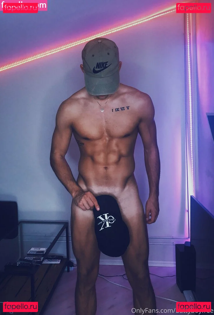 battyboyfree Onlyfans Photo Gallery 