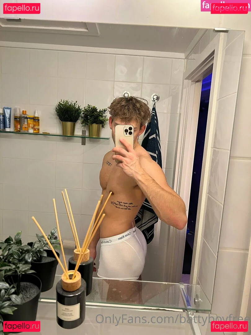 battyboyfree Onlyfans Photo Gallery 