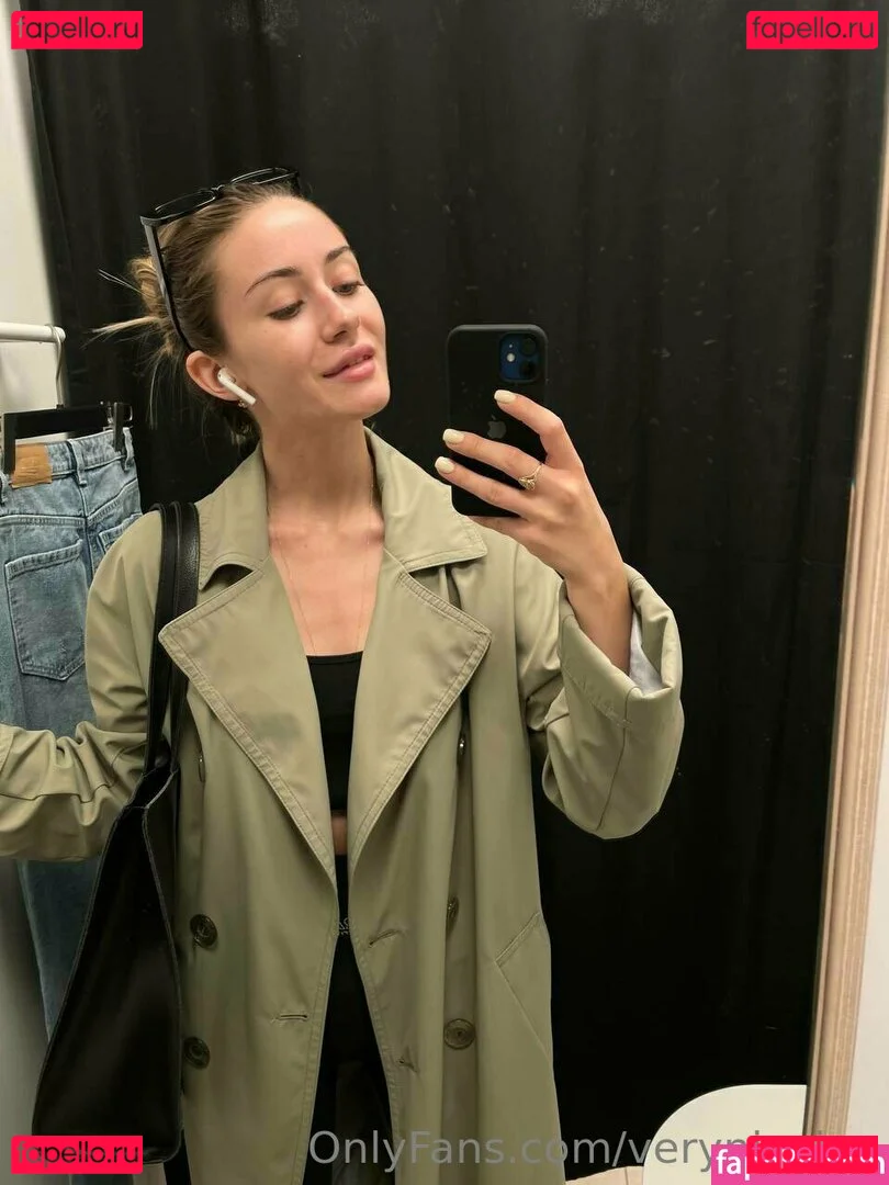 veryniceice Onlyfans Photo Gallery 